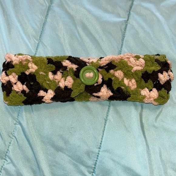 Handmade Ear Muffs - Picture 1 of 3